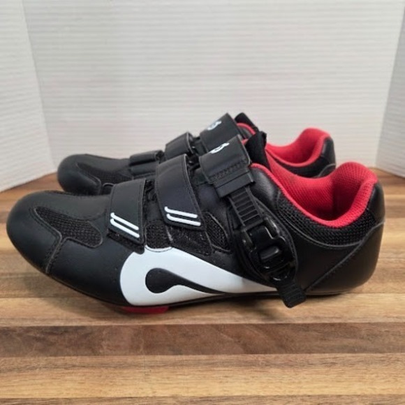 Peloton Size 41 Cycling Shoes Women's 10/Men's 8 Black Red FJX0820 3 Bolt Cleats - Picture 5 of 11